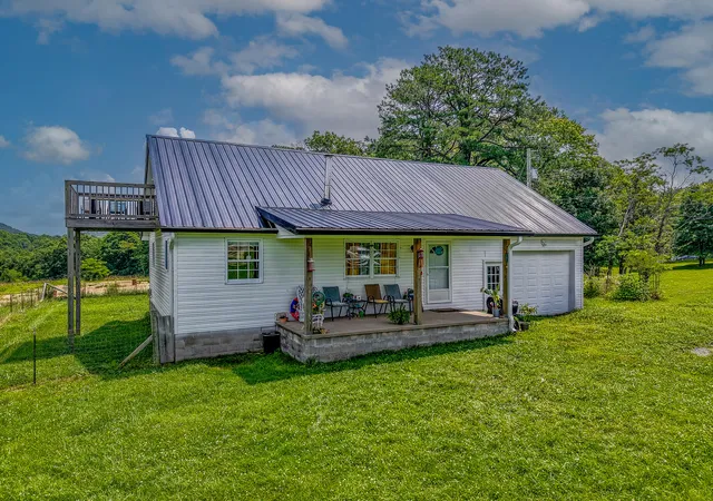 Homes for sale in Morehead, KY | 55 Mitchell Ln, Morehead, KY 40351 | MLS# 26016568