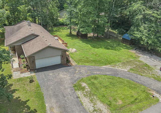 Photo 3 of Single family home for sale at 90 Jolly Roger Dr, Hardin, KY 42048 | MLS# 26017063 | Listing updated on 2026-07-29