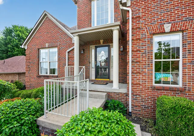 4th image of 3348 Malone Dr, Lexington, KY 40513 | MLS# 26016266