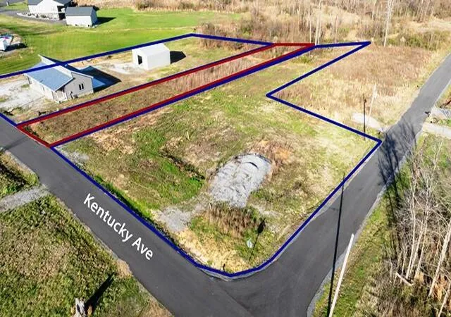 Photo 4 of Sale Pending at 195, 196 197 198 Kentucky Ave, Gilbertsville, KY 42044 | MLS# 26017073 | Listing updated on 2026-09-24