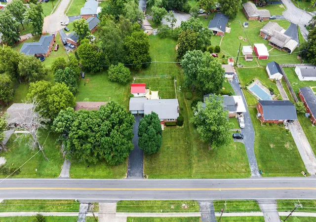 Homes for sale in Hopkinsville, KY | 3614 Lafayette Rd, Hopkinsville, KY 42240 | MLS# 26016272