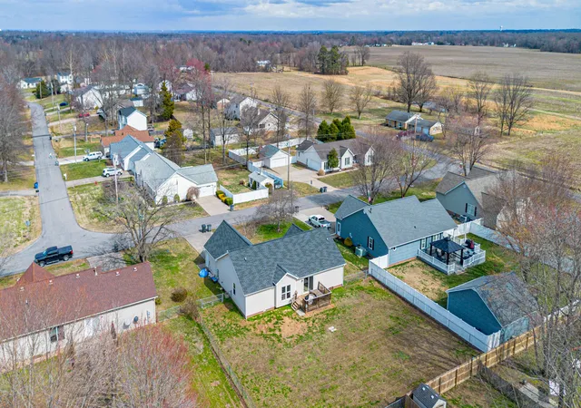 Photo 3 of Sale Pending at 8220 Timberland Dr, West Paducah, KY 42086 | MLS# 26020543 | Listing updated on 2026-09-19