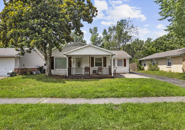 1st image of 1706 Sarasota Ct, Lexington, KY 40505 | MLS# 26017033