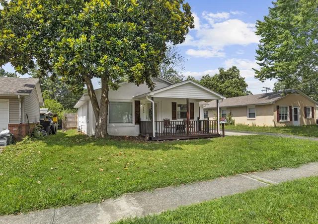 2nd image of 1706 Sarasota Ct, Lexington, KY 40505 | MLS# 26017033