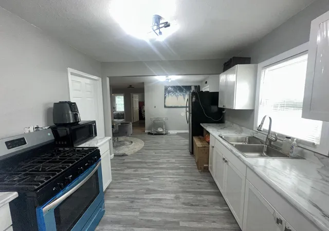 5th image of 911 N 24Th St, Paducah, KY 42001 | MLS# 26016307