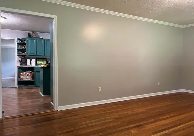 Photo 3 of Sale Pending at 179 Iroquois Dr, Paducah, KY 42001 | MLS# 26017667 | Listing updated on 2026-07-30