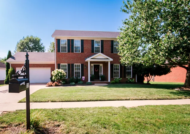Homes for sale in Versailles, KY | 308 S Hill Rd, Versailles, KY 40383 | MLS# 26016425