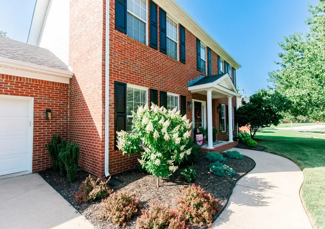 Homes for sale in Versailles, KY | 308 S Hill Rd, Versailles, KY 40383 | MLS# 26016425