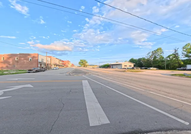 Homes for sale in Ravenna, KY | 803 Main St, Ravenna, KY 40472 | MLS# 26016311