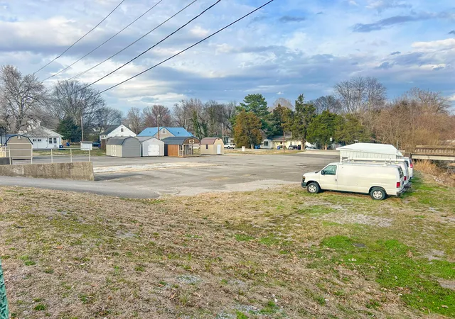 Homes for sale in Benton, KY | 1505 Main St, Benton, KY 42025 | MLS# 26017503