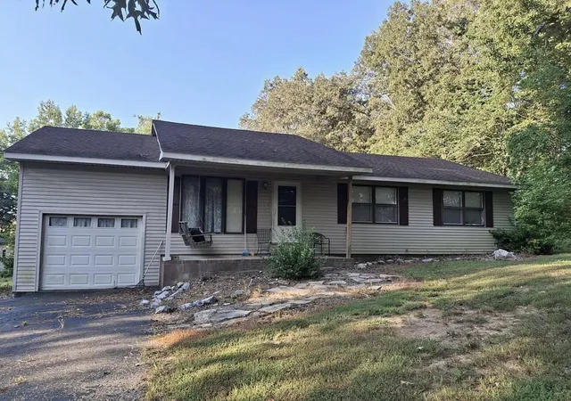 1st image of 2140 Krebs Station Rd, Paducah, KY 42003 | MLS# 26016348