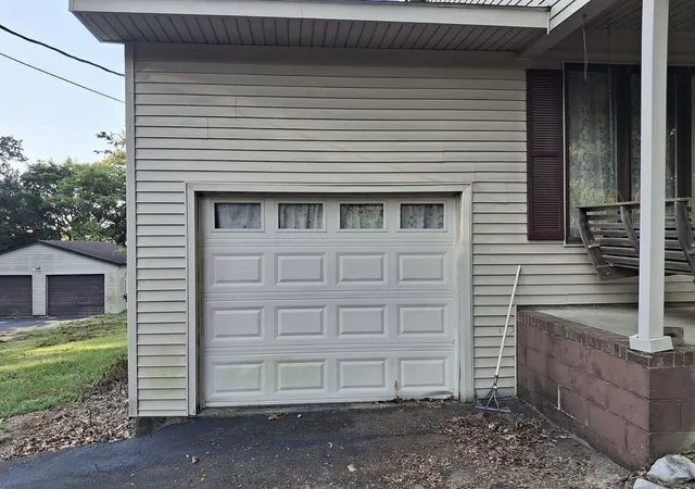 2nd image of 2140 Krebs Station Rd, Paducah, KY 42003 | MLS# 26016348