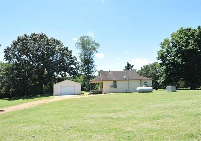 Homes for sale in Mayfield, KY | 648 S County Line Rd, Mayfield, KY 42066 | MLS# 26016353