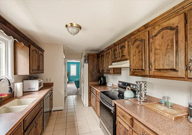 5th image of 92 Skyview Dr, Corbin, KY 40701 | MLS# 26016672