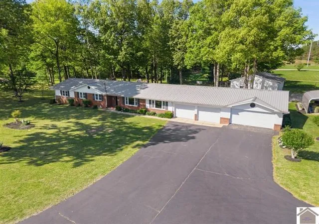 Homes for sale in Kuttawa, KY | 803 N State Route 810, Kuttawa, KY 42055 | MLS# 26016360