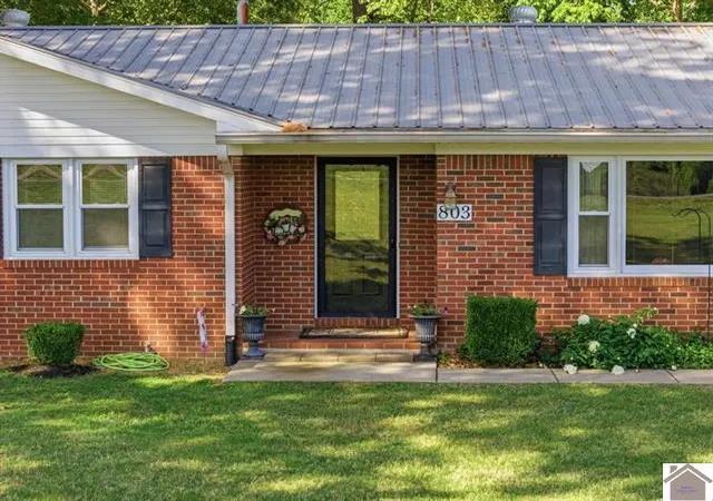 Homes for sale in Kuttawa, KY | 803 N State Route 810, Kuttawa, KY 42055 | MLS# 26016360