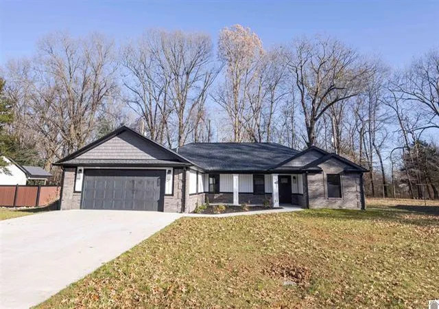 1st image of 1125 Magnolia Dr, Fulton, KY 42041 | MLS# 26017887