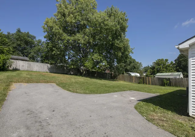 Homes for sale in Stanford, KY | 131 Spring Valley Rd, Stanford, KY 40484 | MLS# 26017635