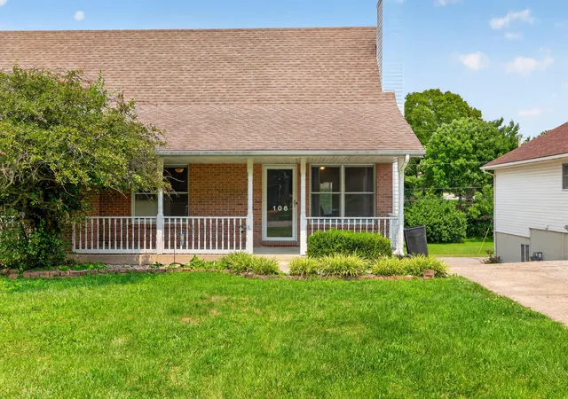 Townhouse for sale at 106 Quail Ridge Rd, Winchester, KY 40391 | MLS# 26021639