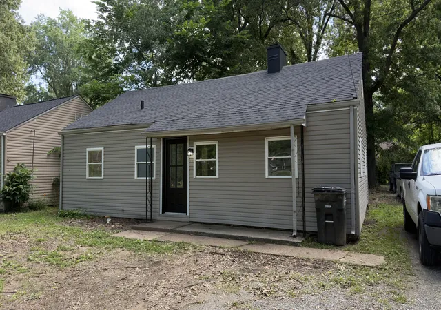 3rd image of 942 N 26Th St, Paducah, KY 42001 | MLS# 26016563