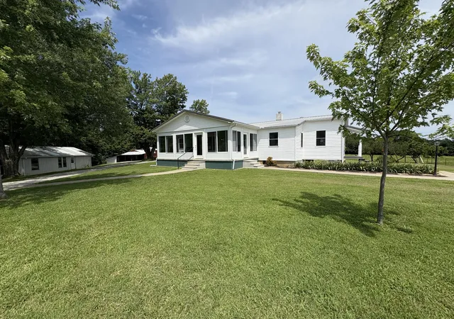 Photo 2 of Sale Pending at 1300 State Route 1901, Marion, KY 42064 | MLS# 26018283 | Listing updated on 2026-09-14