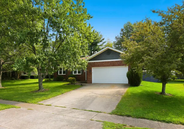 Homes for sale in Versailles, KY | 204 Setti Pl Rd, Versailles, KY 40383 | MLS# 26016431