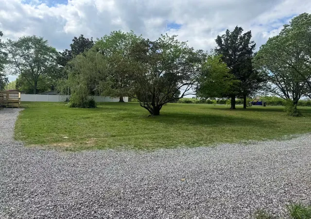 Homes for sale in Benton, KY | 2424 Barge Island Rd, Benton, KY 42025 | MLS# 26016638