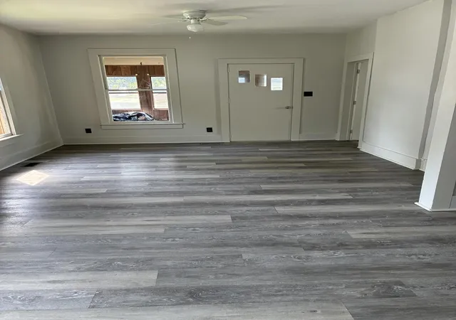 Photo 3 of Single family home for sale at 1907 Adams St, Paducah, KY 42001 | MLS# 26017971 | Listing updated on 2026-08-28