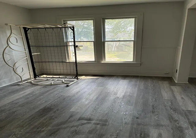 Photo 4 of Single family home for sale at 1907 Adams St, Paducah, KY 42001 | MLS# 26017971 | Listing updated on 2026-10-27