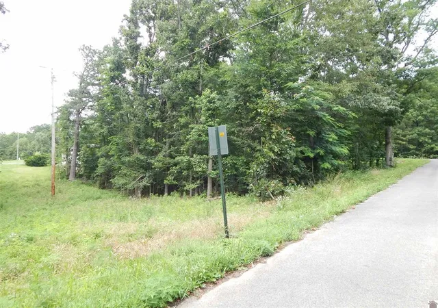 Homes for sale in Benton, KY | 11250 E 68 Hwy, Benton, KY 42025 | MLS# 26016433