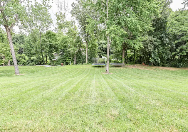 Homes for sale in Paducah, KY | 250 Cascade Dr, Paducah, KY 42003 | MLS# 26016499