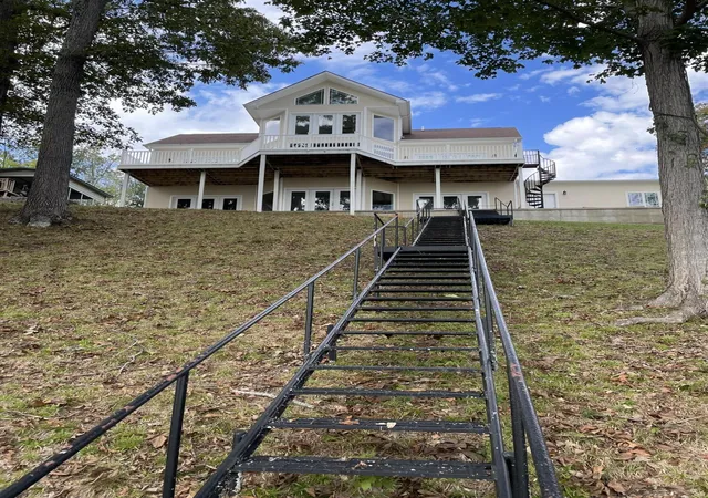 Photo 3 of Single family home for sale at 582 Riverview Trl, Cadiz, KY 42211 | MLS# 26017405 | Listing updated on 2026-09-02