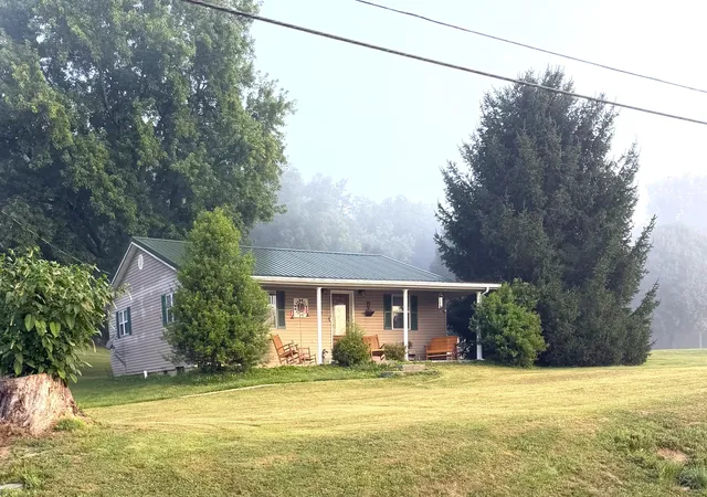 Homes for sale in Carlisle, KY | 4821 Maysville Rd, Carlisle, KY 40311 | MLS# 26016778