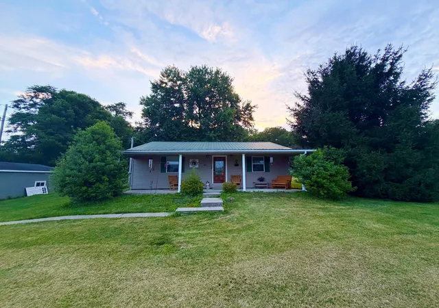 Homes for sale in Carlisle, KY | 4821 Maysville Rd, Carlisle, KY 40311 | MLS# 26016778
