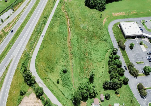 3rd image of 501 Old Symsonia Rd, Benton, KY 42025 | MLS# 26016481