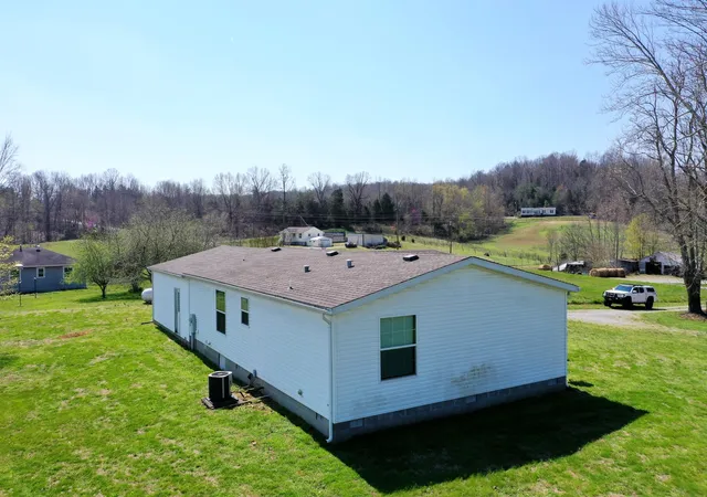 Homes for sale in Princeton, KY | 9896 N Kentucky 293, Princeton, KY 42445 | MLS# 26016463