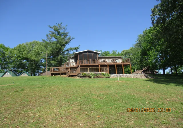 Homes for sale in Cadiz, KY | 270 Arrowhead Trl, Cadiz, KY 42211 | MLS# 26016538