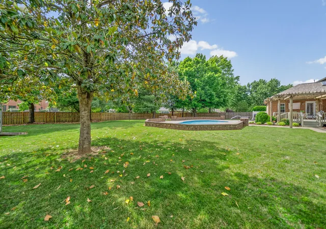 Homes for sale in Hopkinsville, KY | 219 Fairfax Ave, Hopkinsville, KY 42240 | MLS# 26016526
