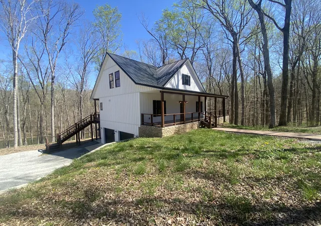 Homes for sale in Cadiz, KY | 180 Crystal Creek Cir, Cadiz, KY 42211 | MLS# 26016493