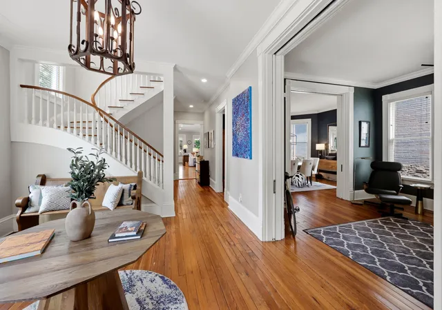 Photo 3 of Single family home for sale at 565 W 2nd Street, Lexington, KY 40508 | MLS# 26016794 | Listing updated on 2026-07-27
