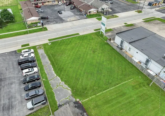 Homes for sale in Benton, KY | 00 Main St, Benton, KY 42025 | MLS# 26017419