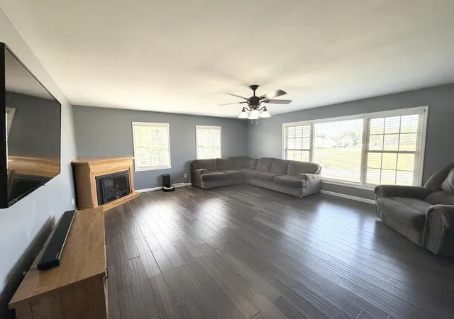 Photo 2 of Single family home for sale at 506 Ridgefield Dr, Liberty, KY 42539 | MLS# 26016521 | Listing updated on 2026-09-05