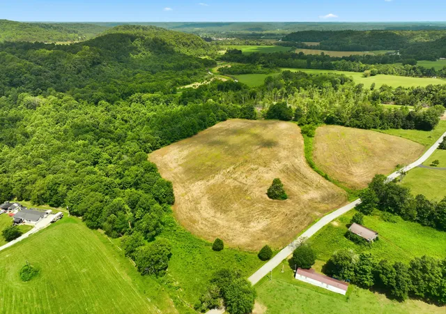 Photo 2 of Sale Pending at 700 800 Goose Crk Rd, Dunnville, KY 42528 | MLS# 26018807 | Listing updated on 2026-08-13