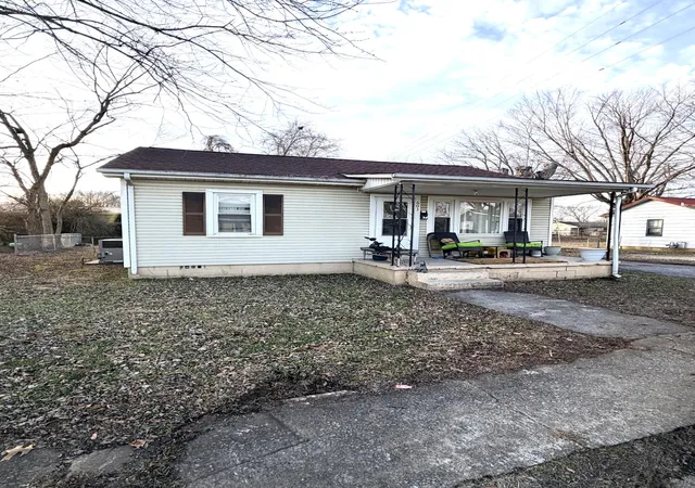Homes for sale in Hopkinsville, KY | 603 Glass Ln, Hopkinsville, KY 42240 | MLS# 26016549