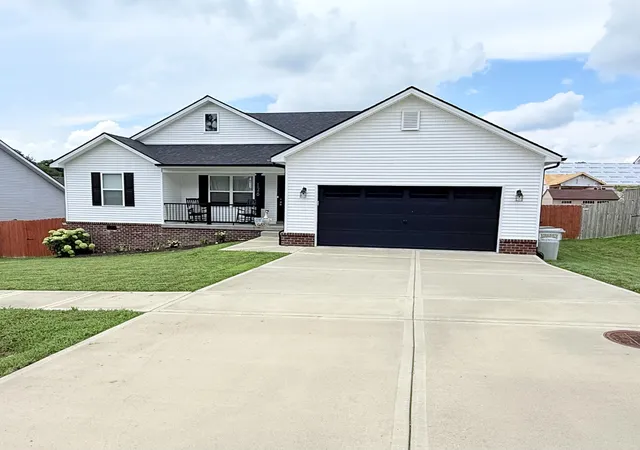 Homes for sale in Stamping Ground, KY | 126 Elk Dr, Stamping Ground, KY 40379 | MLS# 26016699
