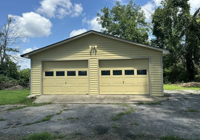 Homes for sale in Princeton, KY | 427 E Market St, Princeton, KY 42445 | MLS# 26016553