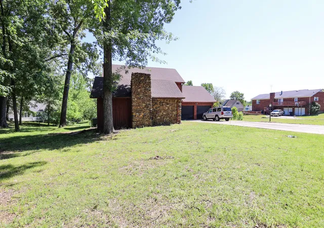 3rd image of 329 Carson Wy, Paducah, KY 42003 | MLS# 26017463