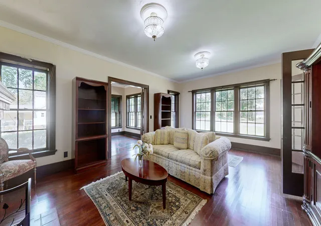 4th image of 1007 Poplar St, Murray, KY 42071 | MLS# 26016734