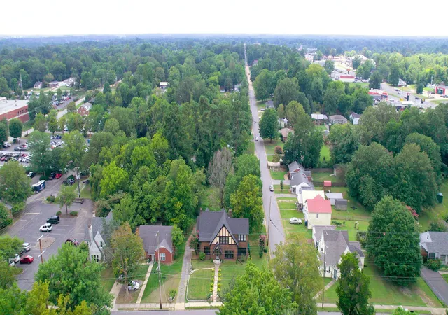 59th image of 1007 Poplar St, Murray, KY 42071 | MLS# 26016734