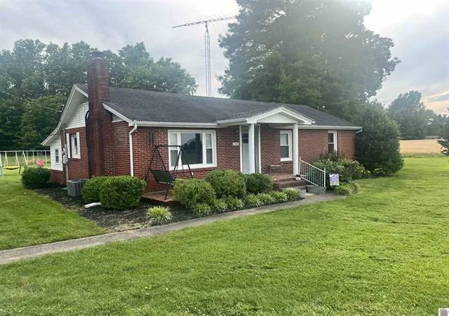 Homes for sale in Murray, KY | 5483 Kentucky 121, Murray, KY 42071 | MLS# 26016578